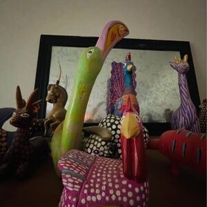 🎨 Mexican Folk Art Hand-Carved Bird Sculpture 🎨